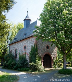 Kreuzkapelle im Alten Friedhof Oberursel