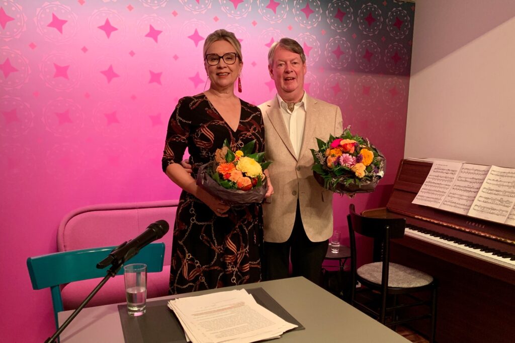 Susanne Schäfer und Rolf Kohlrausch stehend