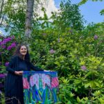 Ingrid Schiller in ihrem Garten