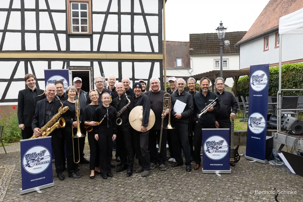 Fehlgriff Orchester 2024 by Berthold Schinke